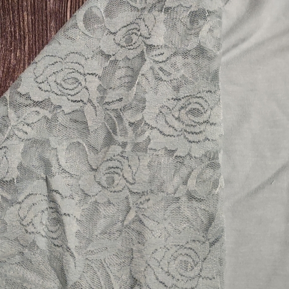 Zenana Plus Size Round Hem Lace Sleeve Top Light Sage 2X - Picture 3 of 7